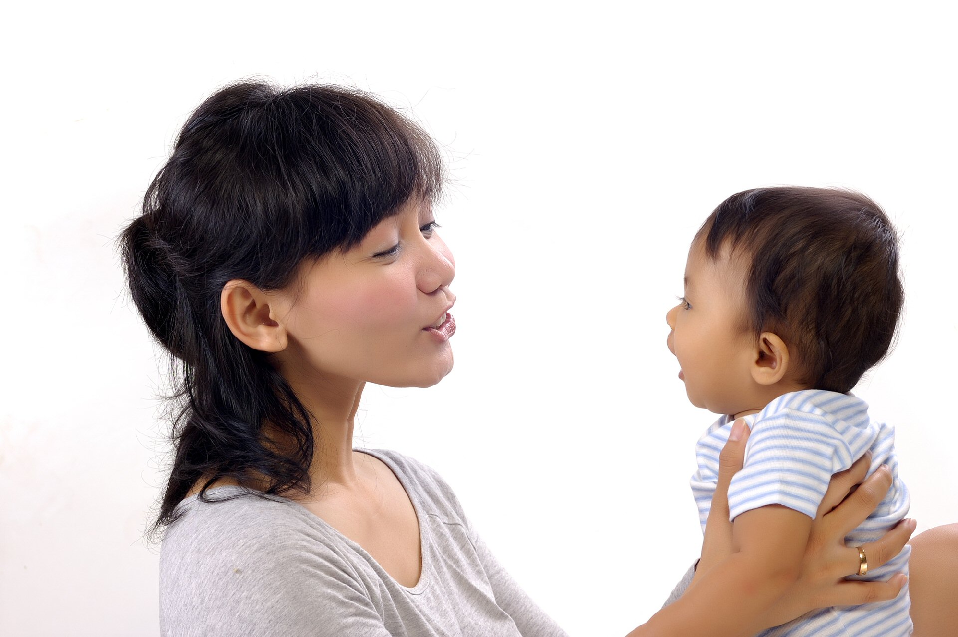 Мать технологий. Китайские дети разговаривают между собой. INA at Anak. Baby learns to speak. Baby to talk.